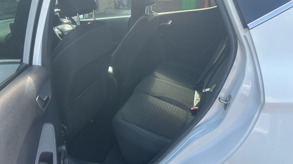 Ford Fiesta 1.0 EcoBoost 125 Titanium 5dr Petrol Hatchback - Image 16