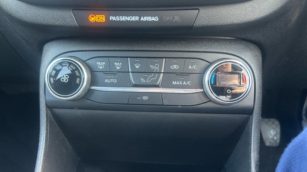 Ford Fiesta 1.0 EcoBoost 125 Titanium 5dr Petrol Hatchback - Image 21