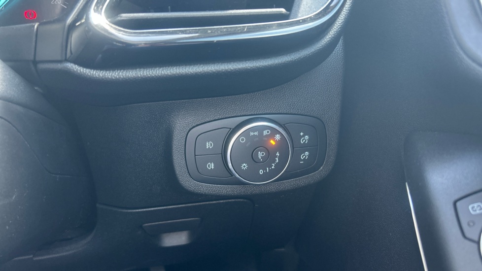 Ford Fiesta 1.0 EcoBoost 125 Titanium 5dr Petrol Hatchback - Image 30