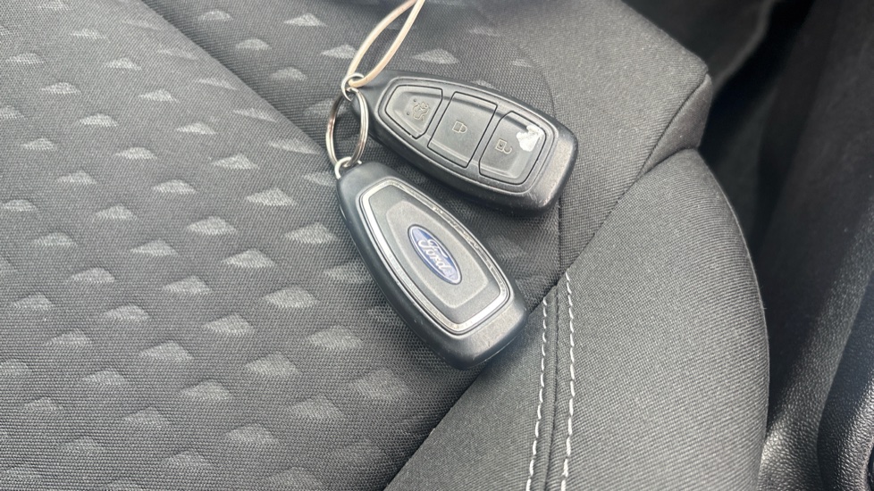 Ford Fiesta 1.0 EcoBoost Titanium 5dr Petrol Hatchback - Image 20
