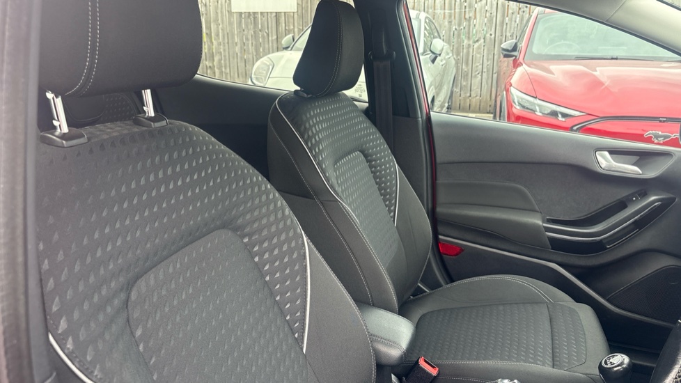 Ford Fiesta 1.0 EcoBoost Titanium 5dr Petrol Hatchback - Image 26