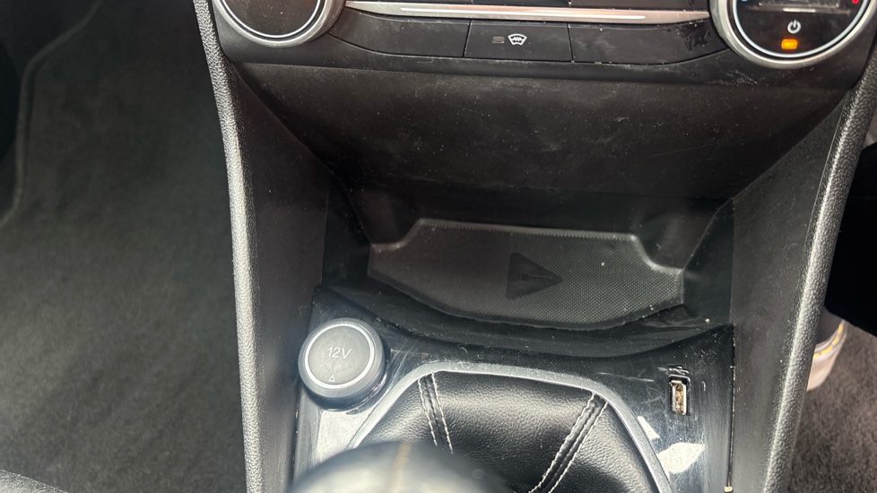 Ford Fiesta 1.0 EcoBoost Titanium 5dr Petrol Hatchback - Image 33