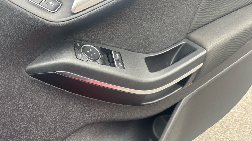 Ford Fiesta 1.0 EcoBoost Titanium 5dr Petrol Hatchback - Image 39