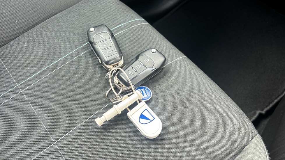 Ford Fiesta 1.1 Trend 5dr Petrol Hatchback - Image 19