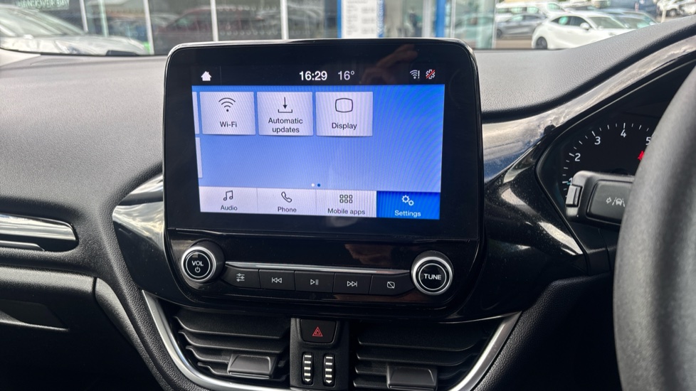 Ford Fiesta 1.1 Trend 5dr Petrol Hatchback - Image 32