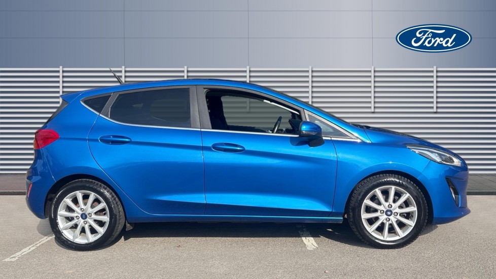 Ford Fiesta 1.0 EcoBoost Hybrid mHEV 125 Titanium 5dr Petrol Hatchback - Image 5