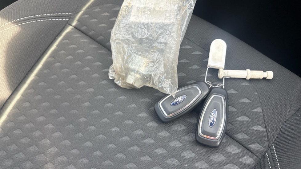 Ford Fiesta 1.0 EcoBoost Hybrid mHEV 125 Titanium 5dr Petrol Hatchback - Image 19