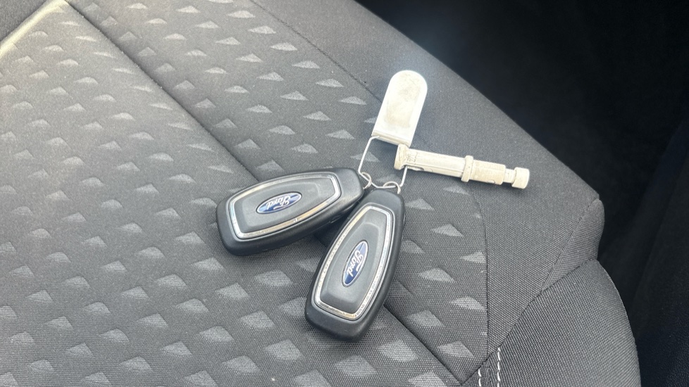 Ford Fiesta 1.0 EcoBoost Hybrid mHEV 125 Titanium 5dr Petrol Hatchback - Image 20
