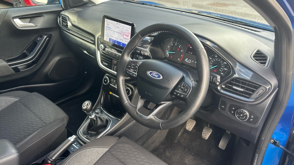 Ford Puma 1.0 EcoBoost Hybrid mHEV Titanium 5dr Petrol Hatchback - Image 11