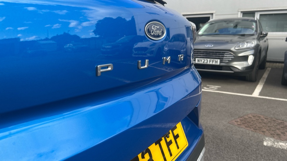 Ford Puma 1.0 EcoBoost Hybrid mHEV Titanium 5dr Petrol Hatchback - Image 22