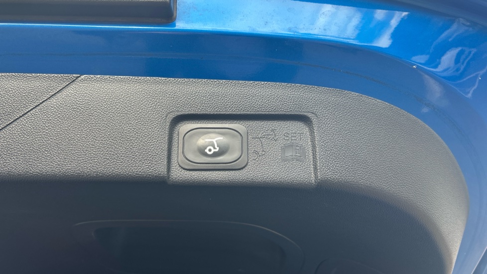 Ford Puma 1.0 EcoBoost Hybrid mHEV Titanium 5dr Petrol Hatchback - Image 30