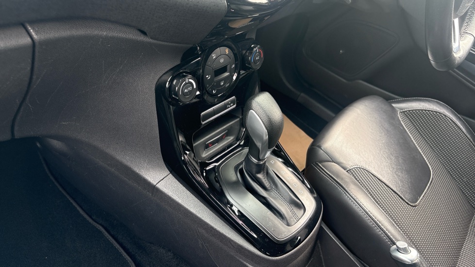 Ford Fiesta 1.0 EcoBoost Titanium X 5dr Powershift Petrol Hatchback - Image 13