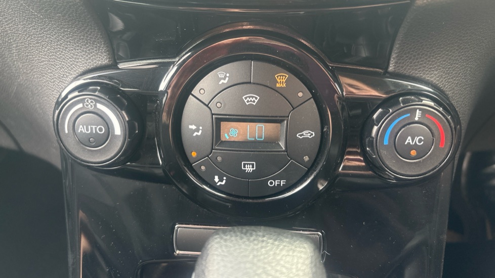 Ford Fiesta 1.0 EcoBoost Titanium X 5dr Powershift Petrol Hatchback - Image 36
