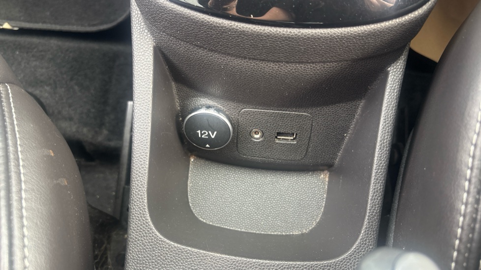 Ford Fiesta 1.0 EcoBoost Titanium X 5dr Powershift Petrol Hatchback - Image 38