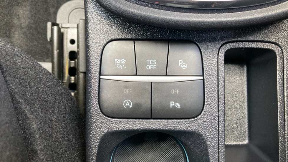 Ford Puma 1.0 EcoBoost Hybrid mHEV ST-Line 5dr Petrol Hatchback - Image 30