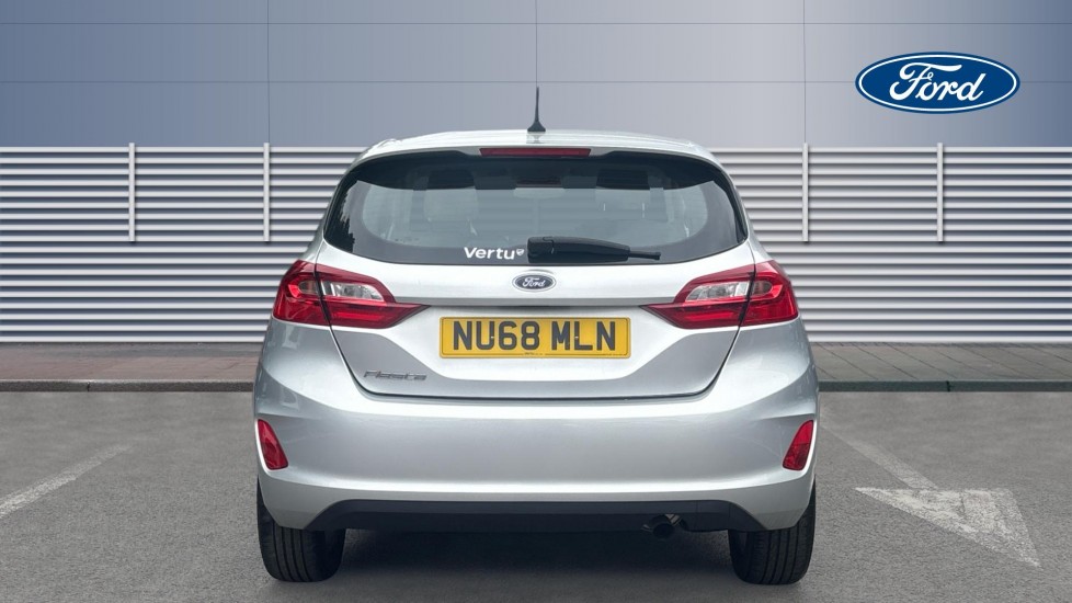 Ford Fiesta 1.1 Zetec 5dr Petrol Hatchback - Image 6