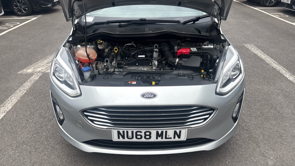 Ford Fiesta 1.1 Zetec 5dr Petrol Hatchback - Image 8