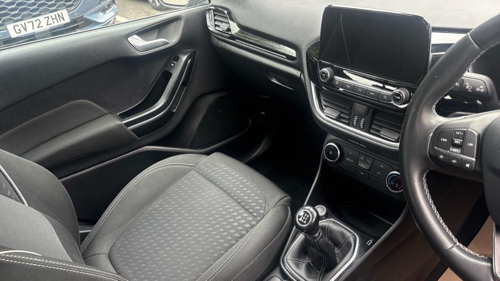 Ford Fiesta 1.1 Zetec 5dr Petrol Hatchback - Image 14