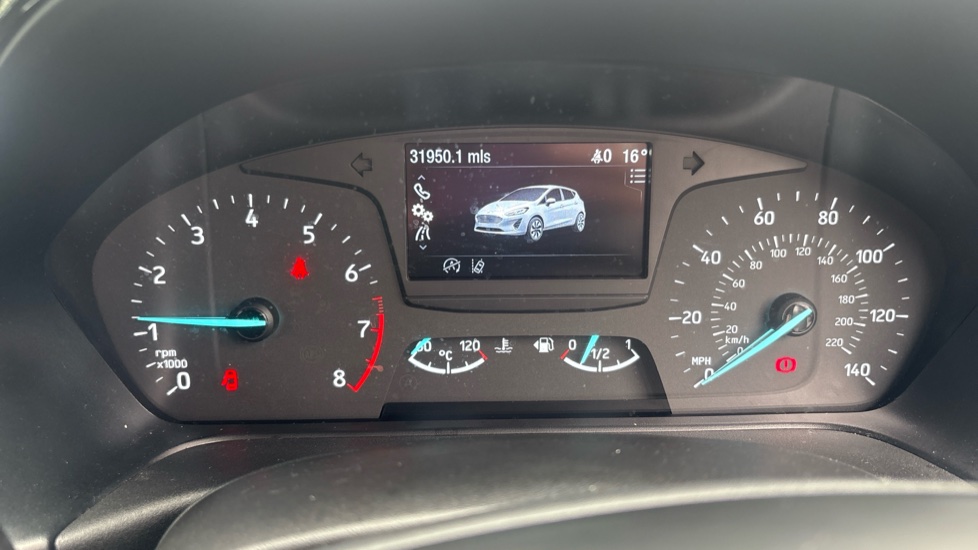 Ford Fiesta 1.1 Zetec 5dr Petrol Hatchback - Image 18