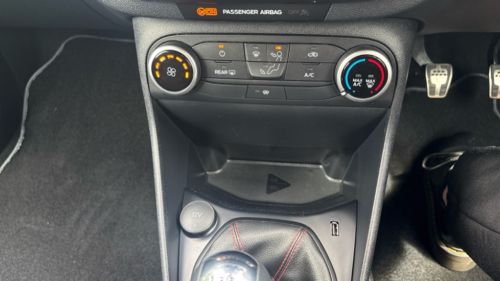 Ford Fiesta 1.0 EcoBoost Hybrid mHEV 125 ST-Line Edition 3dr Petrol Hatchback - Image 29