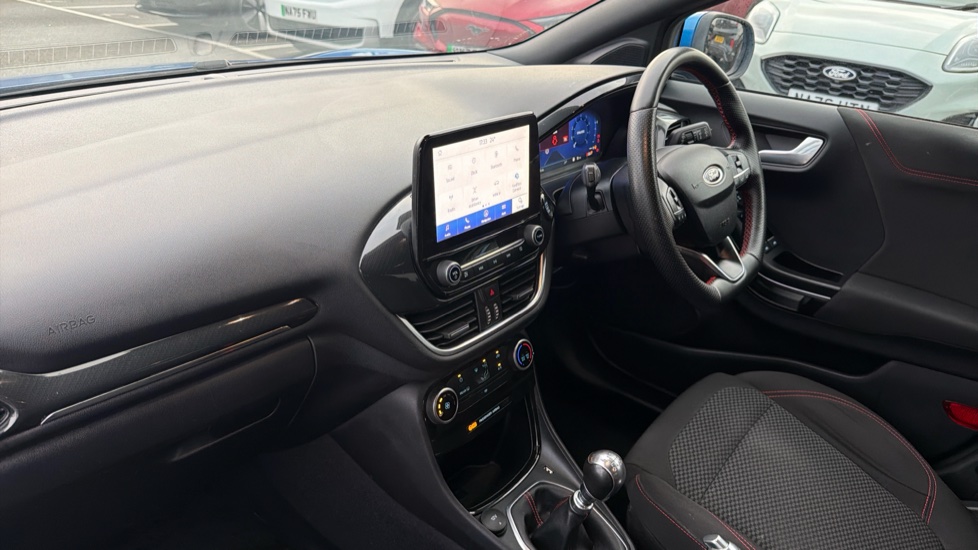 Ford Puma 1.0 EcoBoost Hybrid mHEV ST-Line 5dr Petrol Hatchback - Image 9
