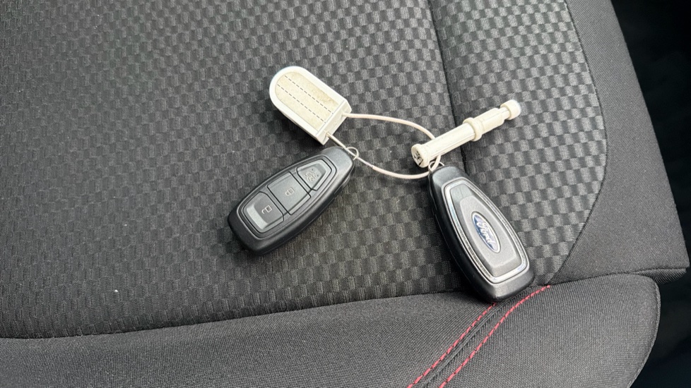 Ford Puma 1.0 EcoBoost Hybrid mHEV ST-Line 5dr Petrol Hatchback - Image 20