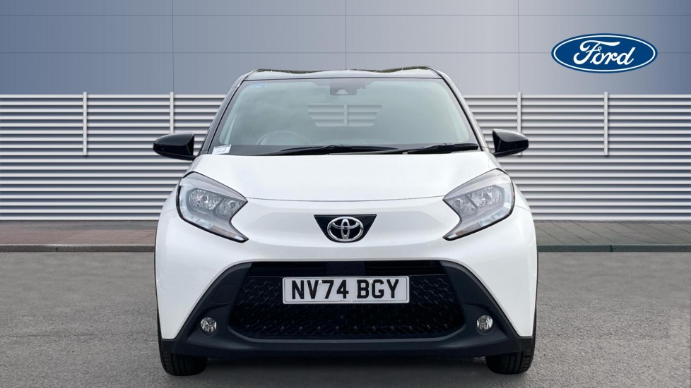Toyota Aygo X 1.0 VVT-i Edge 5dr Petrol Hatchback - Image 3