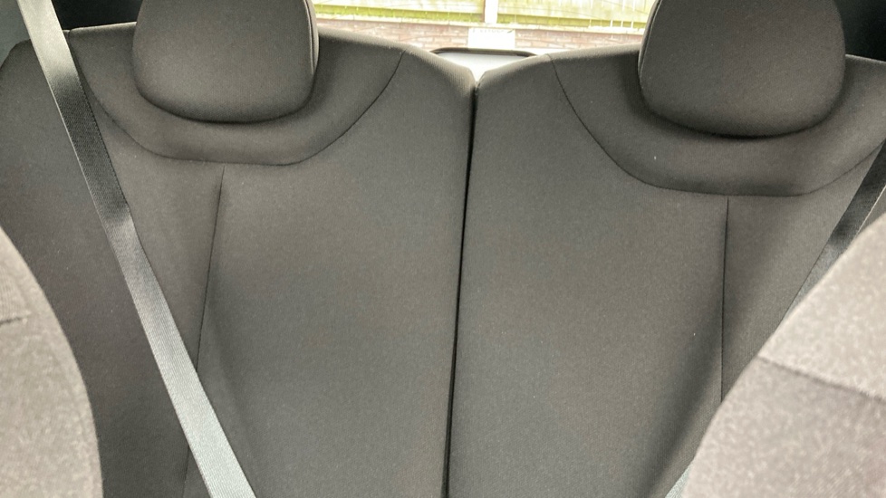 Toyota Aygo X 1.0 VVT-i Edge 5dr Petrol Hatchback - Image 15