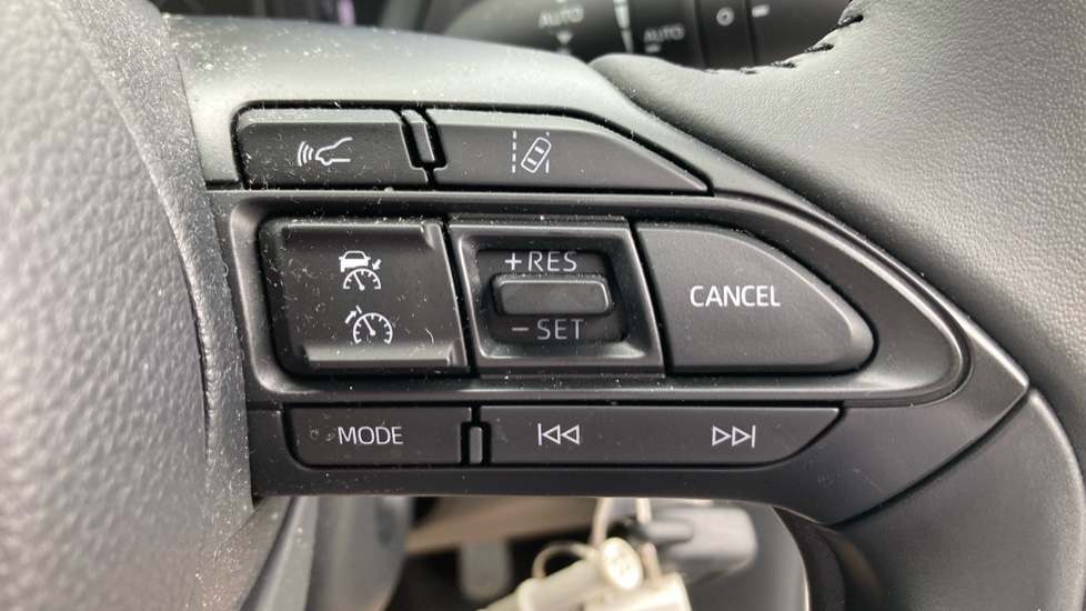 Toyota Aygo X 1.0 VVT-i Edge 5dr Petrol Hatchback - Image 23