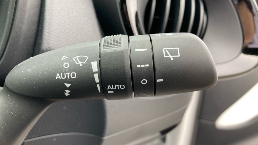 Toyota Aygo X 1.0 VVT-i Edge 5dr Petrol Hatchback - Image 25