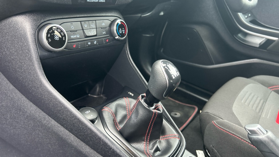 Ford Fiesta 1.0 EcoBoost ST-Line 5dr Petrol Hatchback - Image 13