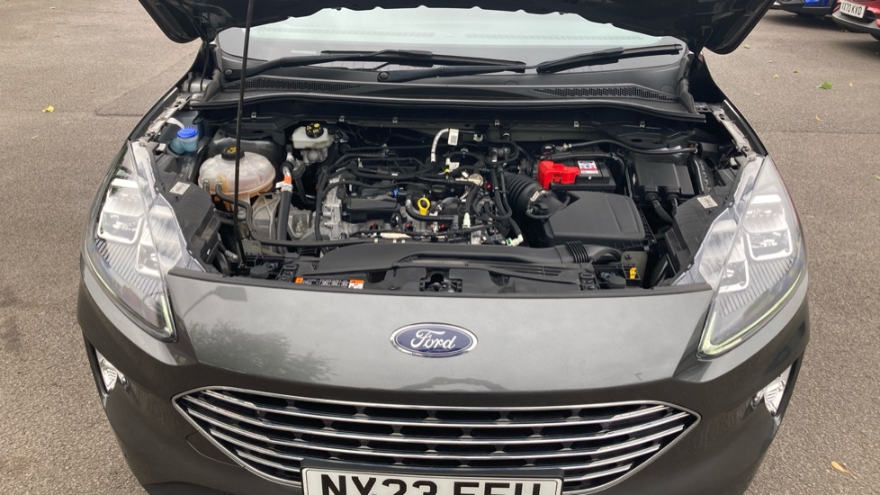 Ford Kuga 1.5 EcoBoost 150 Titanium Edition 5dr Petrol Estate - Image 8