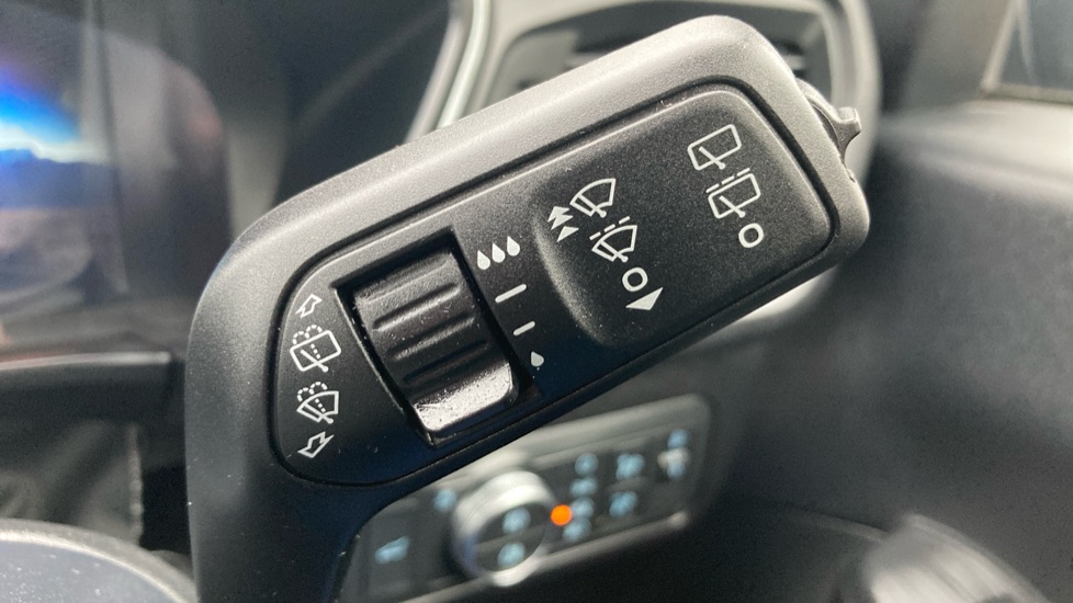 Ford Kuga 1.5 EcoBoost 150 Titanium Edition 5dr Petrol Estate - Image 22