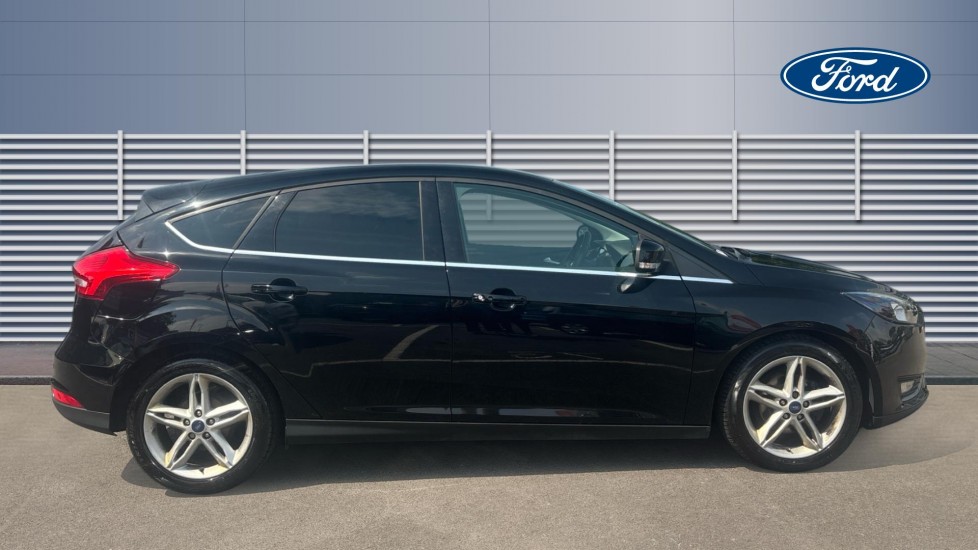 Ford Focus 1.5 TDCi 120 Titanium 5dr Diesel Hatchback - Image 5