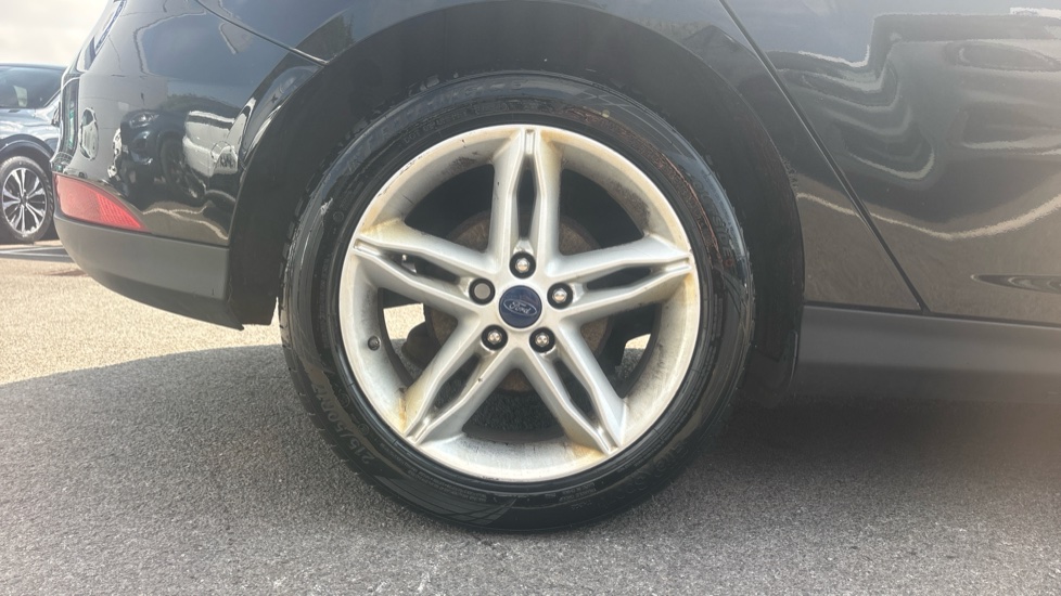 Ford Focus 1.5 TDCi 120 Titanium 5dr Diesel Hatchback - Image 7