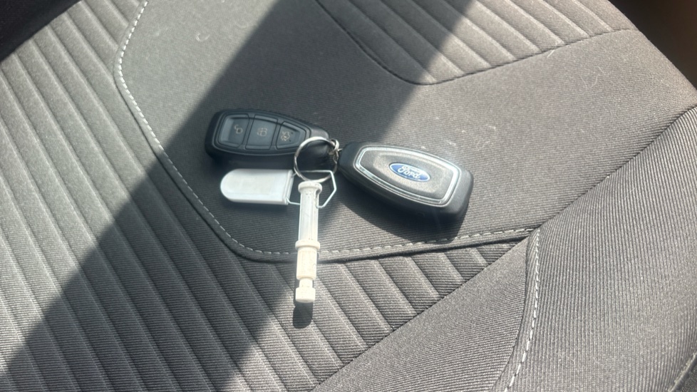 Ford Focus 1.5 TDCi 120 Titanium 5dr Diesel Hatchback - Image 20