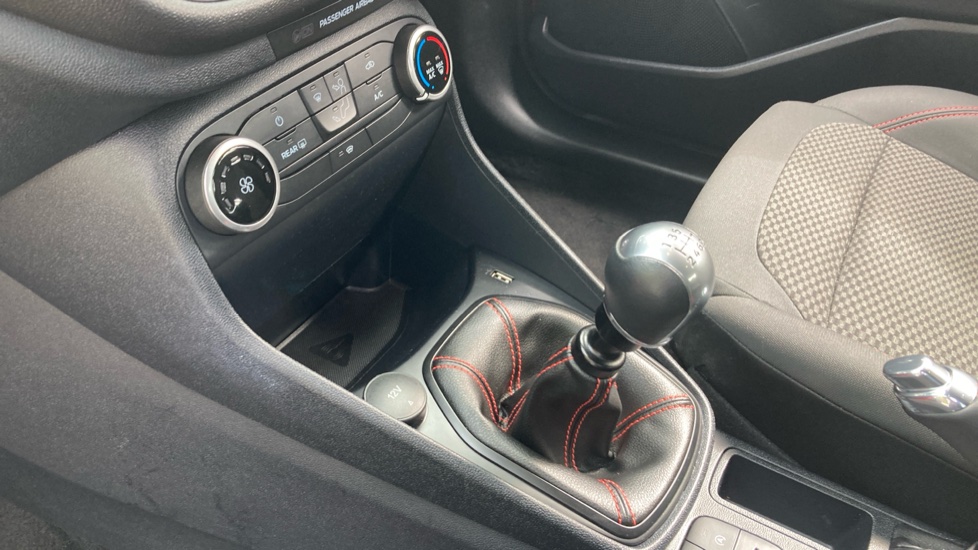 Ford Fiesta 1.0 EcoBoost 95 ST-Line Edition 5dr Petrol Hatchback - Image 13