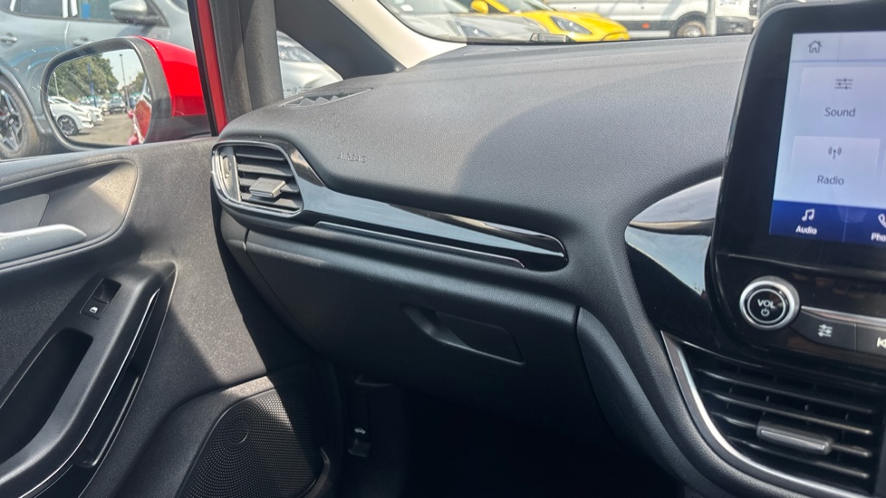 Ford Fiesta 1.0 EcoBoost Hybrid mHEV 125 Titanium 5dr Petrol Hatchback - Image 29