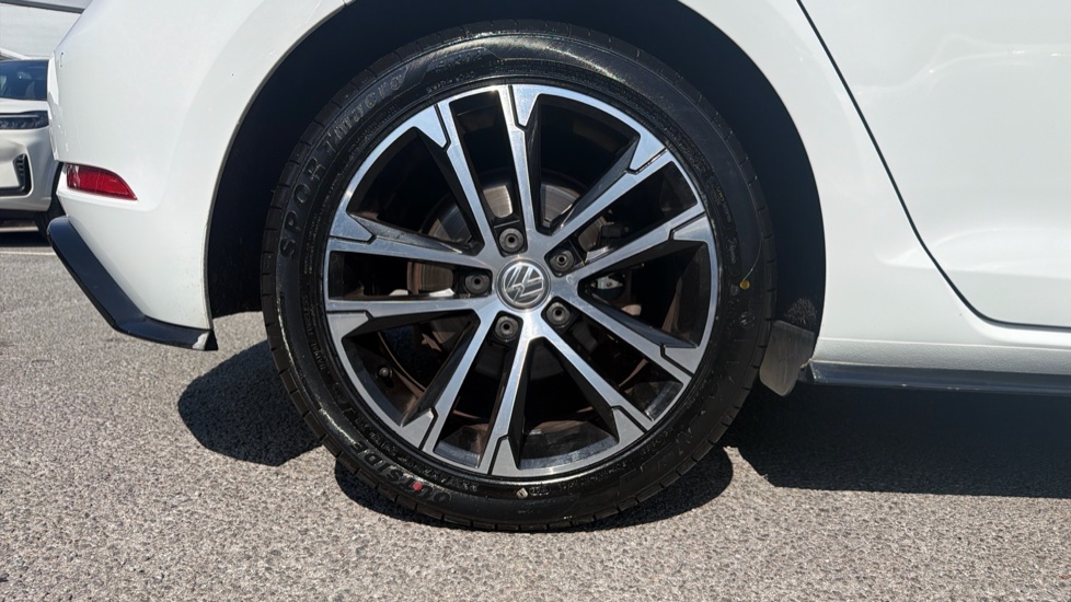 Volkswagen Golf 1.5 TSI EVO 150 R-Line 5dr Petrol Hatchback - Image 7