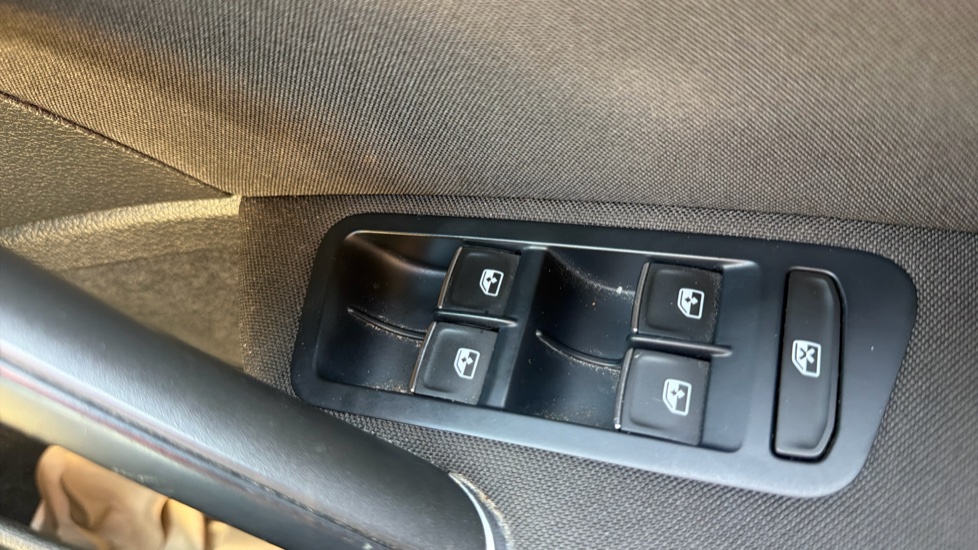 Volkswagen Golf 1.5 TSI EVO 150 R-Line 5dr Petrol Hatchback - Image 24