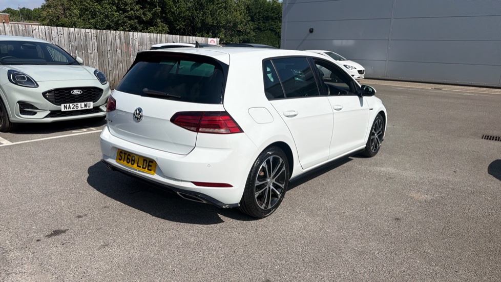 Volkswagen Golf 1.5 TSI EVO 150 R-Line 5dr Petrol Hatchback - Image 39