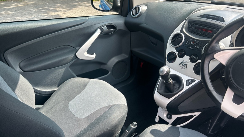 Ford Ka 1.2 Zetec 3dr [Start Stop] Petrol Hatchback - Image 14