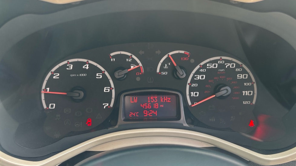 Ford Ka 1.2 Zetec 3dr [Start Stop] Petrol Hatchback - Image 18