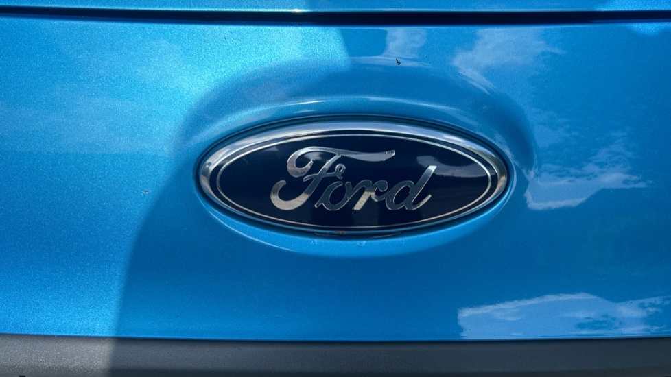 Ford Ka 1.2 Zetec 3dr [Start Stop] Petrol Hatchback - Image 21