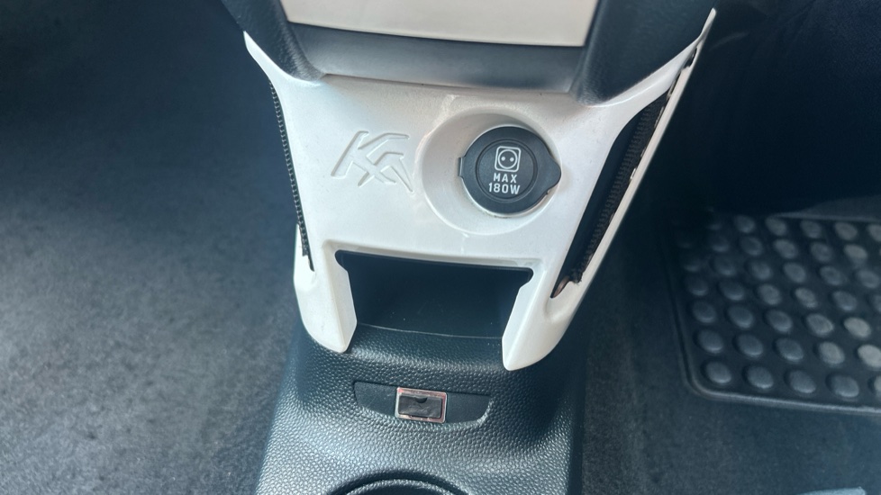 Ford Ka 1.2 Zetec 3dr [Start Stop] Petrol Hatchback - Image 30
