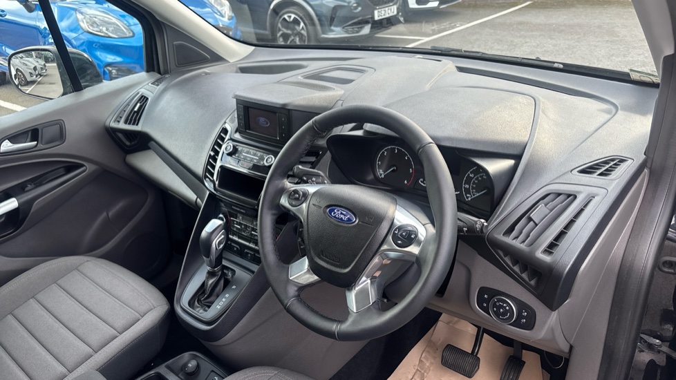 Ford Tourneo Connect 1.5 EcoBlue 120 Titanium 5dr Powershift Diesel Estate - Image 11