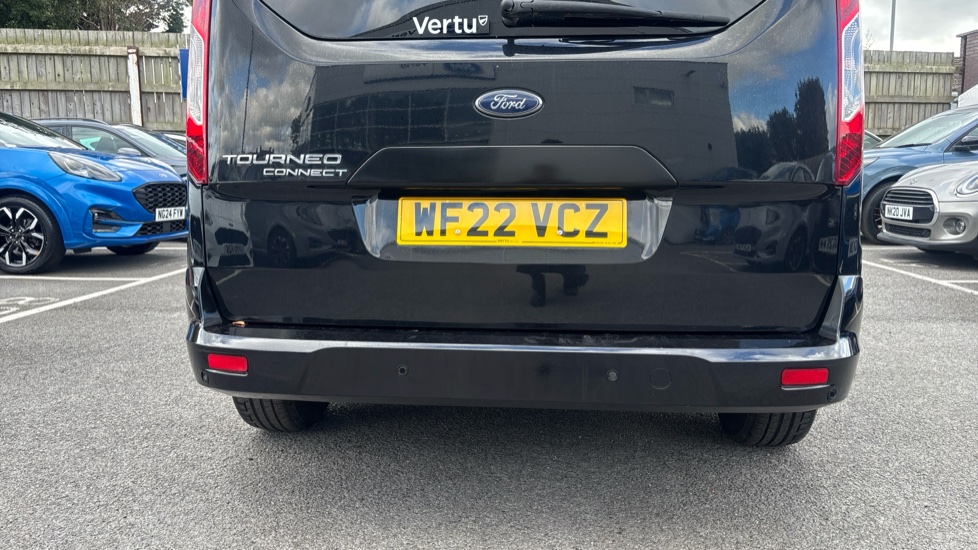 Ford Tourneo Connect 1.5 EcoBlue 120 Titanium 5dr Powershift Diesel Estate - Image 24