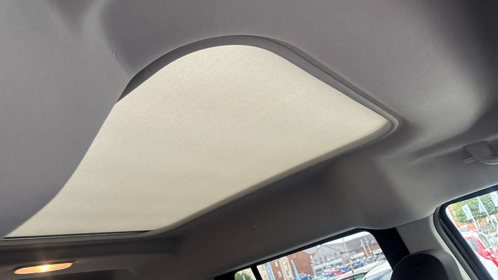 Ford Tourneo Connect 1.5 EcoBlue 120 Titanium 5dr Powershift Diesel Estate - Image 38