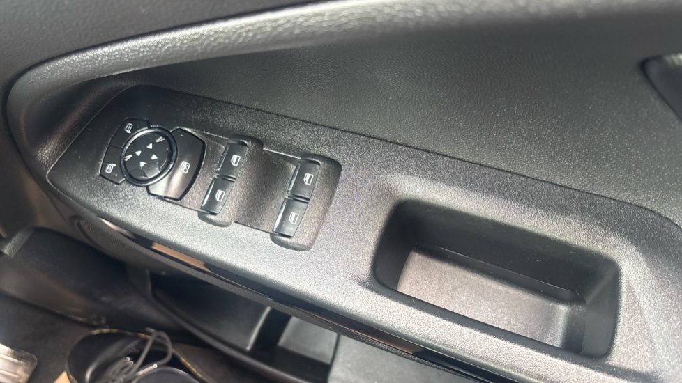 Ford EcoSport 1.0 EcoBoost 125 ST-Line 5dr Petrol Hatchback - Image 40