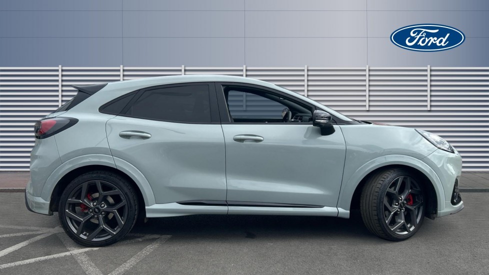 Ford Puma ST 1.0 EcoBoost Hybrid mHEV 170 ST 5dr DCT Petrol Hatchback - Image 5